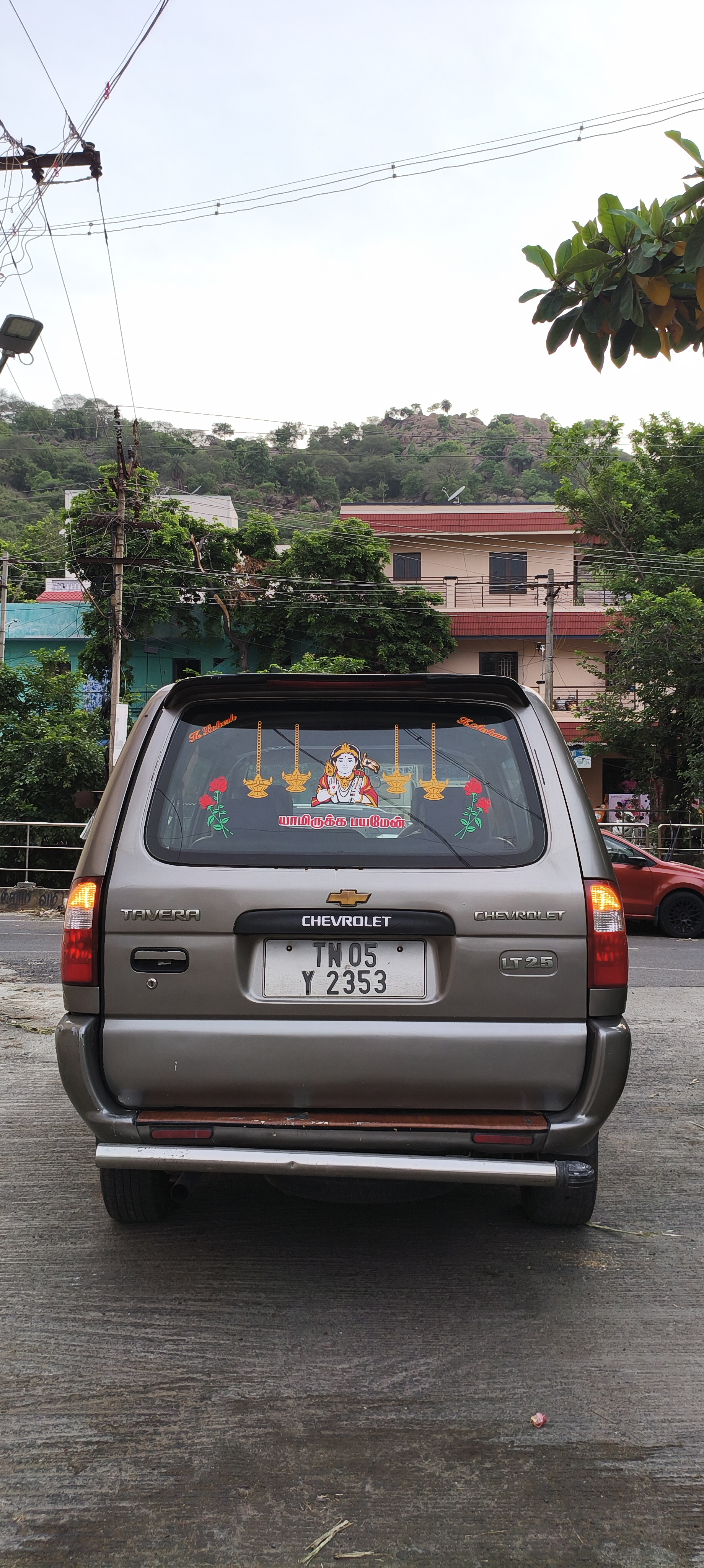Chevrolet Tavera - Image 5