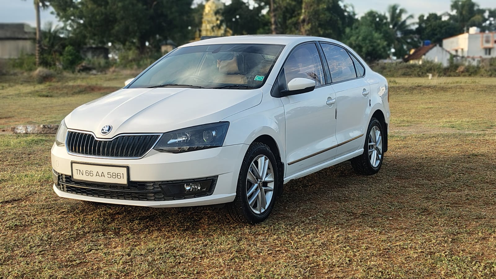 Skoda Rapid - Image 6
