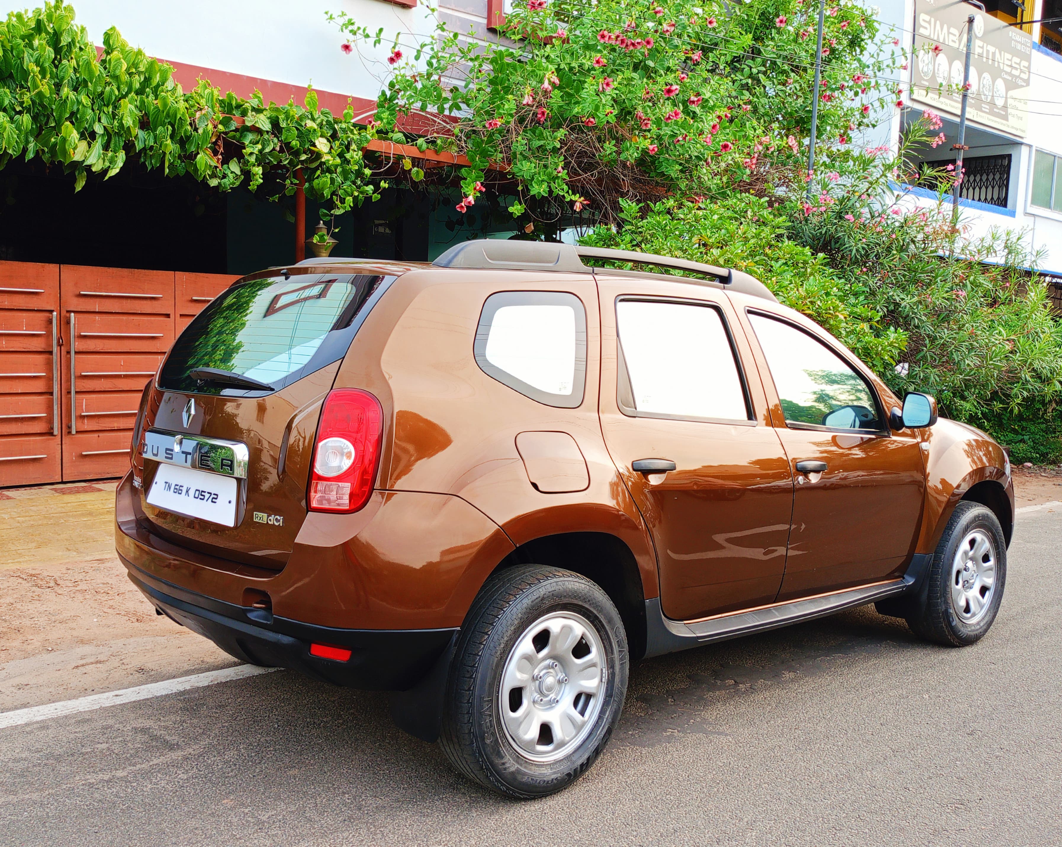 Renault Duster - Image 8
