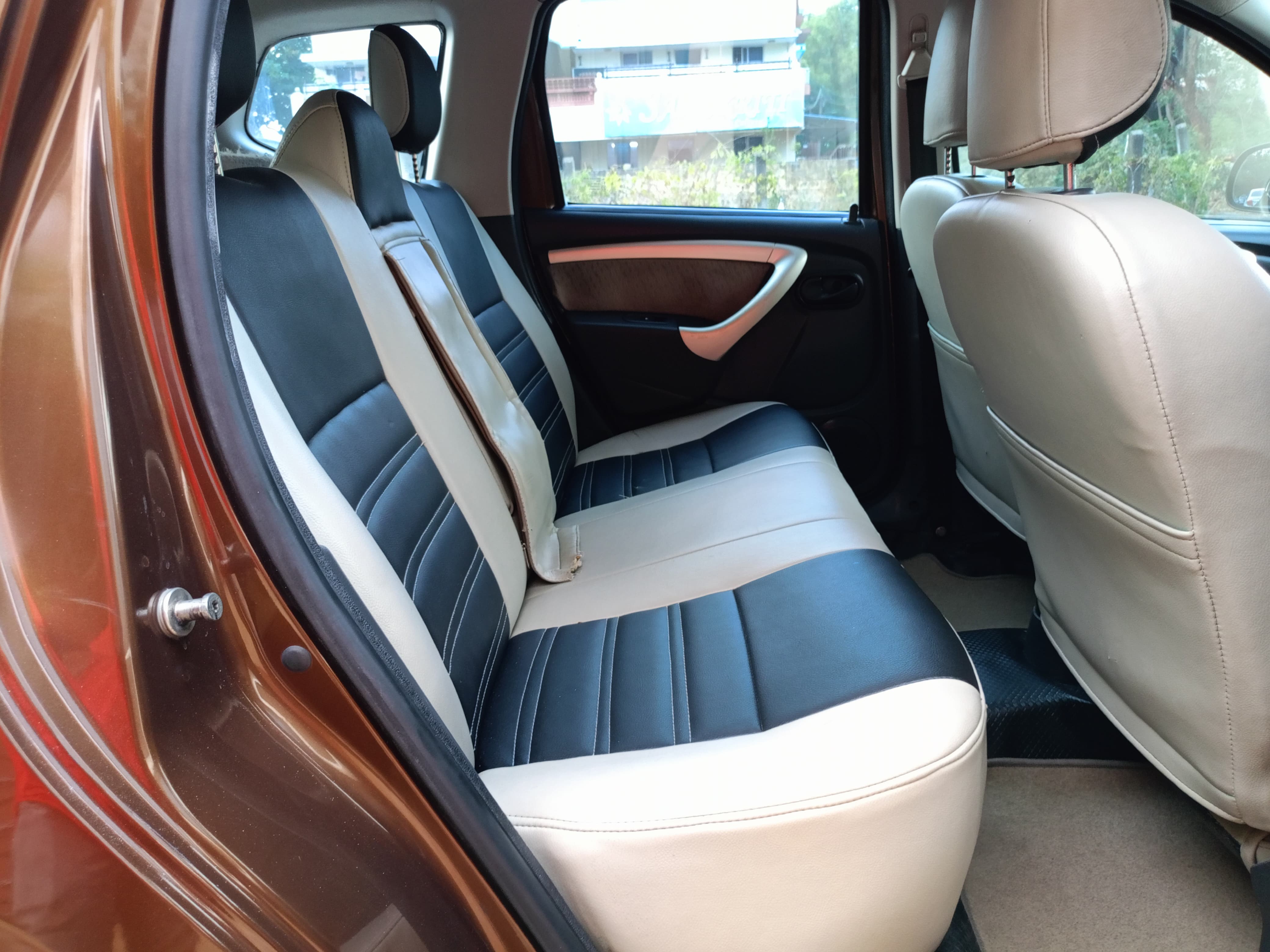 Renault Duster - Image 6