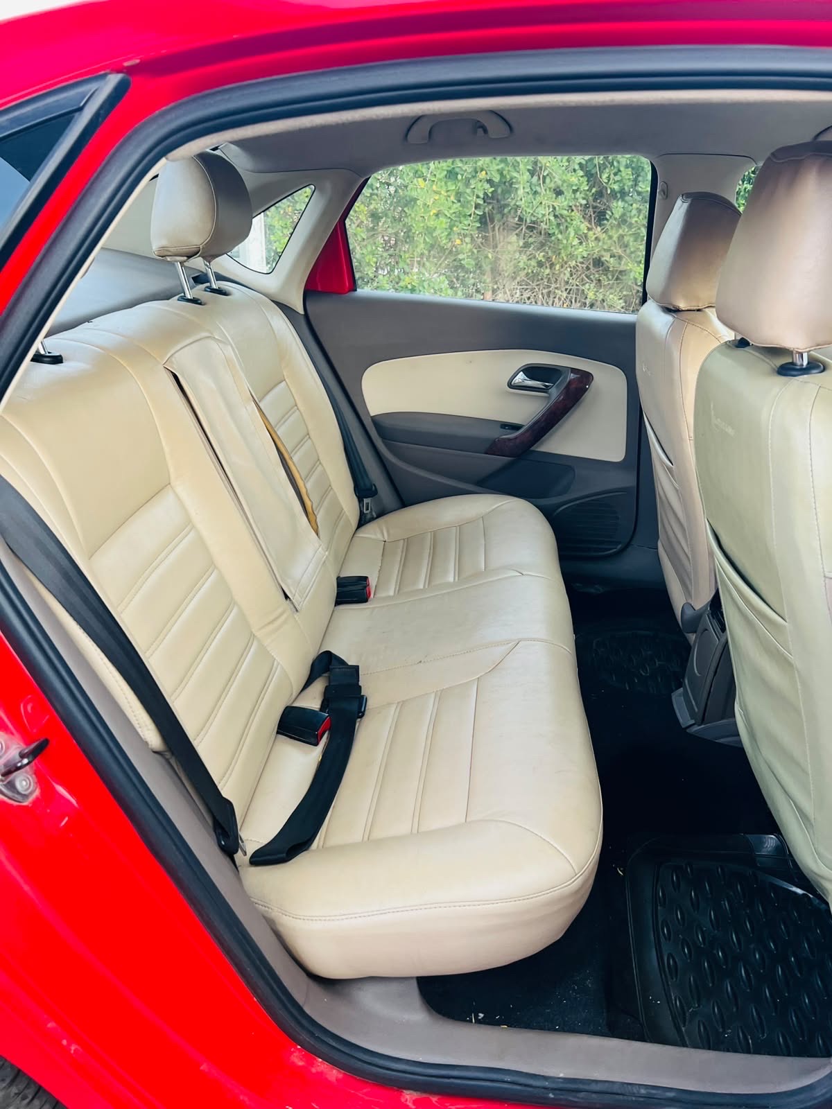Skoda Rapid - Image 8
