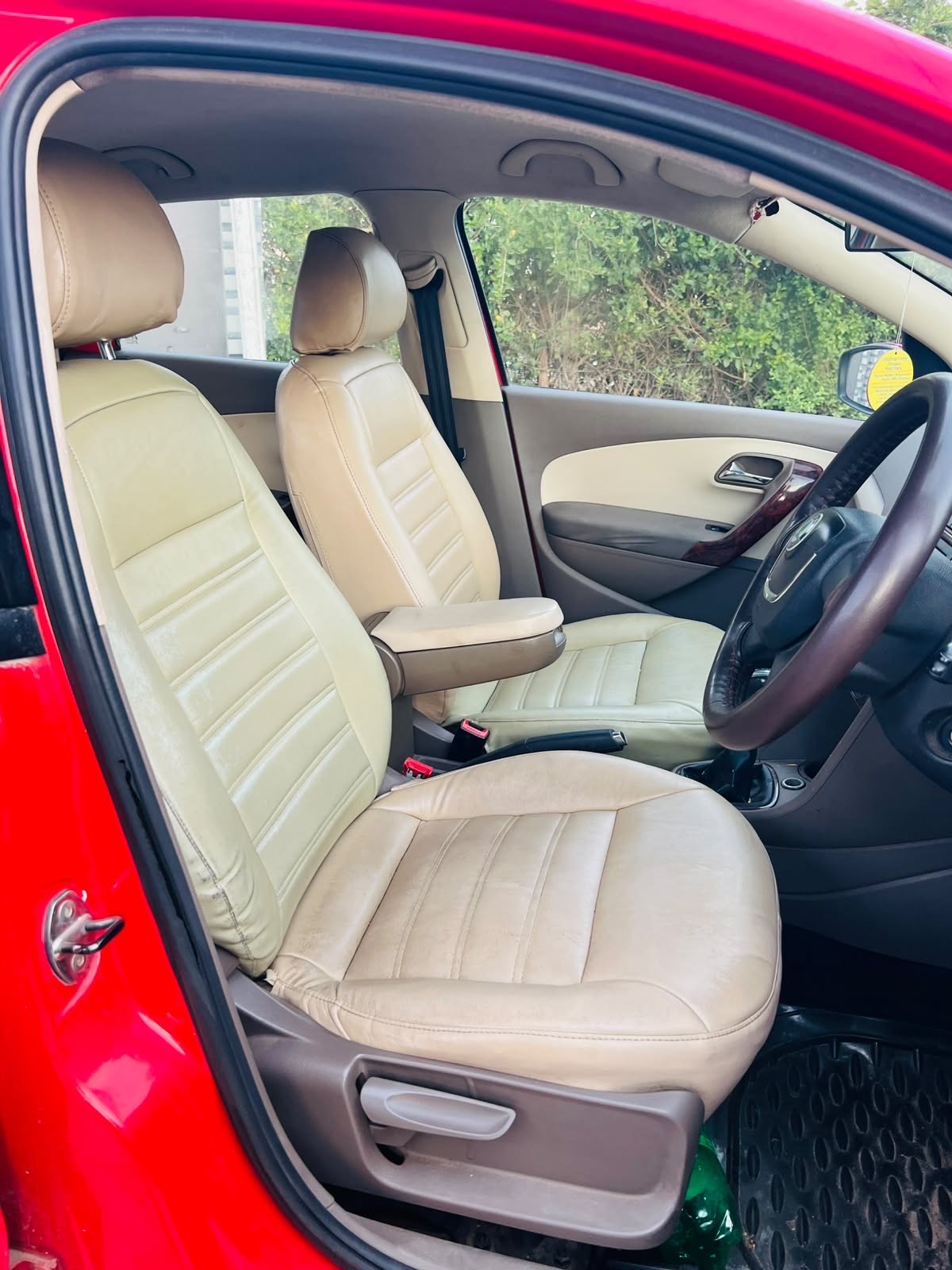 Skoda Rapid - Image 9