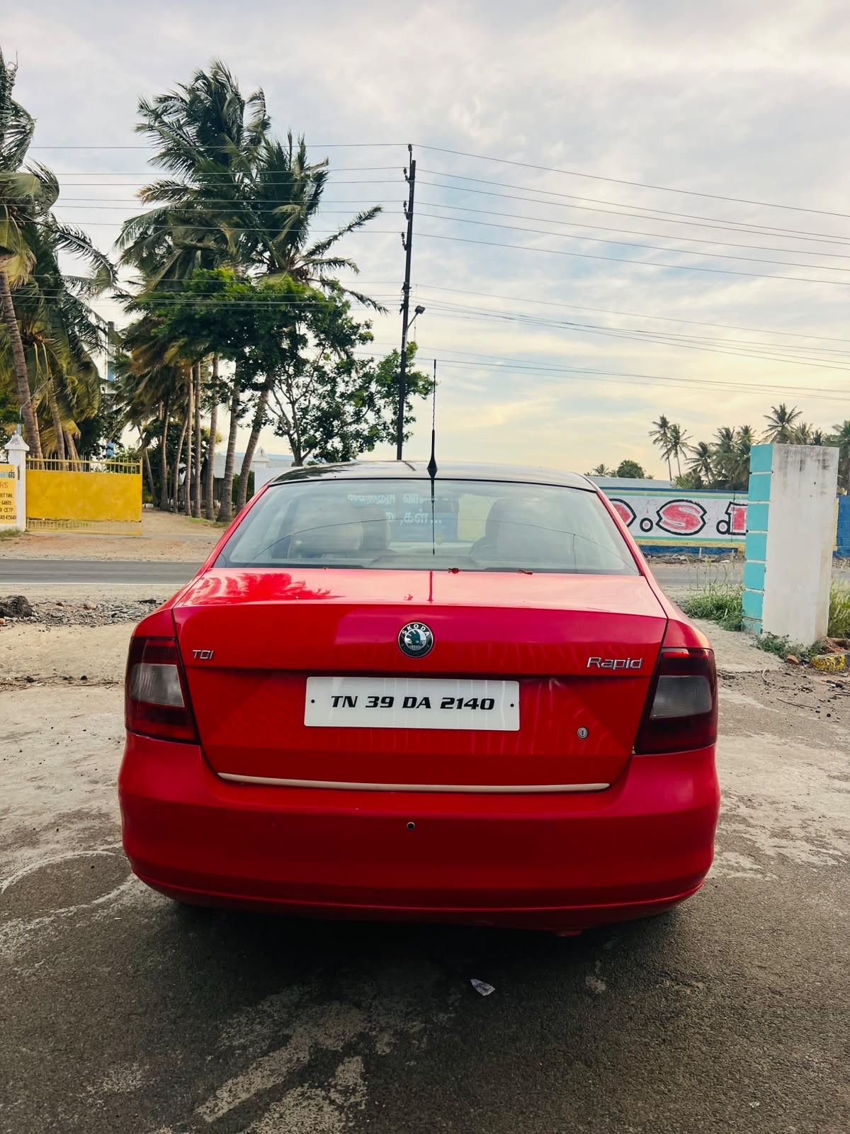 Skoda Rapid - Image 10