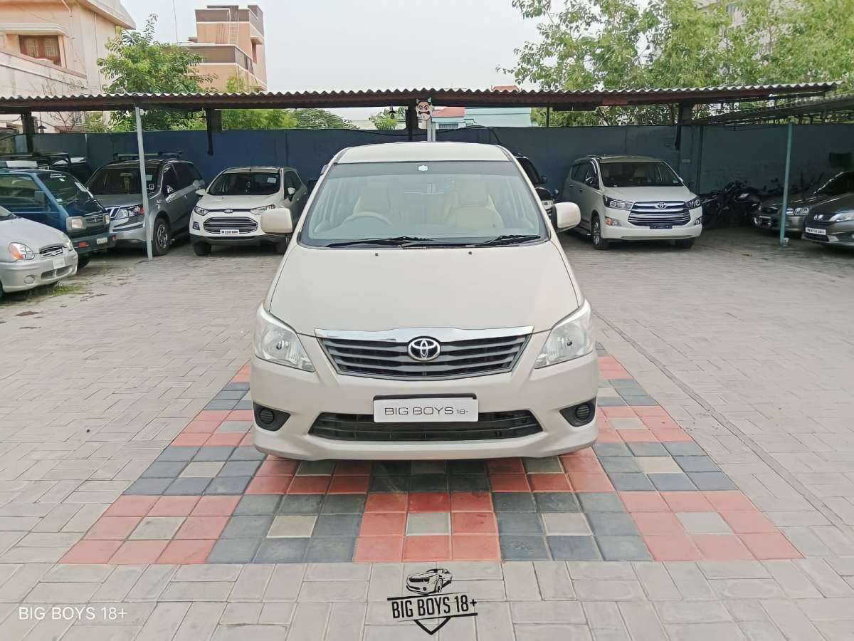 Toyota Innova 2.5 G4 7 STR