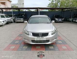 Honda Accord 2.4 VTi-L MT