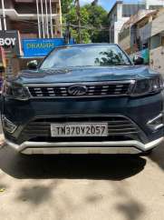 Mahindra XUV300 W6