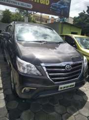 Toyota Innova 2.5 V 7 STR