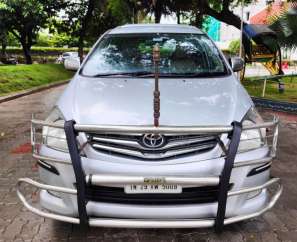 Toyota Innova 2.5 V 7 STR