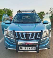 Mahindra XUV500 W8