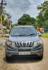 Mahindra XUV500 W6