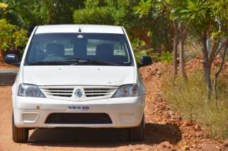 Mahindra Renault Logan GLX 1.4