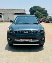 Mahindra XUV300 W8 AMT Optional