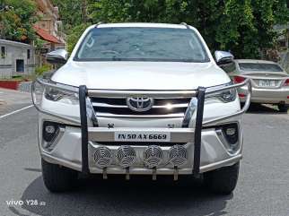 Toyota Fortuner 4X2 MT