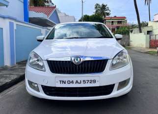 Skoda Rapid 1.6 MPI Elegance