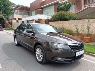 Skoda Superb Elegance 2.0 TDI CR  AT