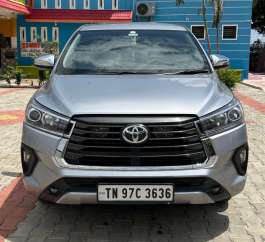 Toyota Innova Crysta 2.4 V