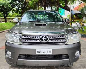 Toyota Fortuner 3.0 4X4 MT