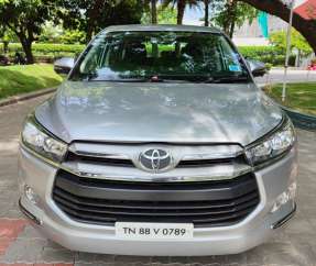 Toyota Innova Crysta 2.4 G MT