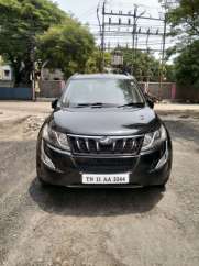 Mahindra XUV500 W8