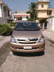 Toyota Innova 2.0 V