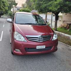 Toyota Innova 2.5 VX 8 STR BS IV