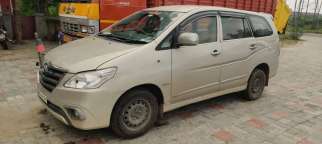 Toyota Innova 2.5 G 8 STR