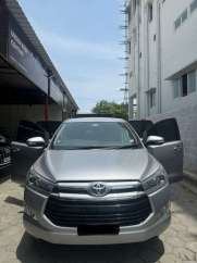 Toyota Innova Crysta 2.4 V