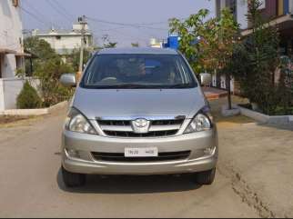 Toyota Innova 2.5 E