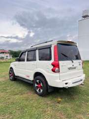 Mahindra Scorpio SLE BS IV