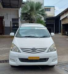 Toyota Innova 2.5 G