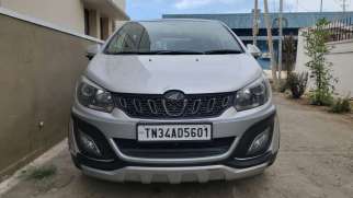 Mahindra Marazzo M8