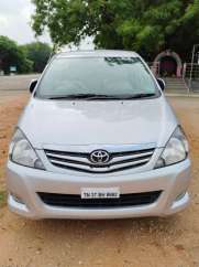 Toyota Innova 2.5 V