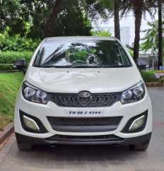 Mahindra Marazzo M2