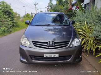 Toyota Innova 2.5 V 7 STR