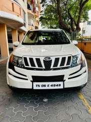 Mahindra XUV500 W8