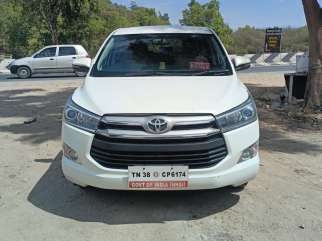 Toyota Innova Crysta 2.4 V