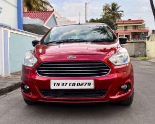 Ford Figo Titanium Blu