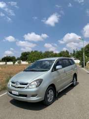 Toyota Innova 2.5 V