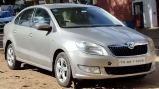 Skoda Rapid Elegance 1.6 MPFI AT