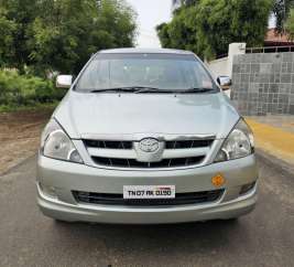 Toyota Innova 2.5 E