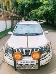 Mahindra XUV500 W6