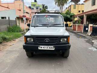 Tata Sumo SE