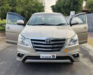 Toyota Innova 2.5 G 8 STR