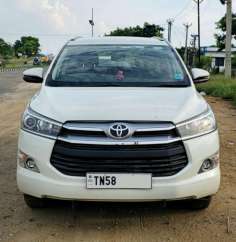 Toyota Innova Crysta 2.4 V