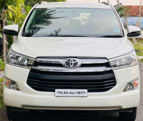 Toyota Innova Crysta 2.4 V