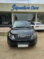 Mahindra XUV500 W4