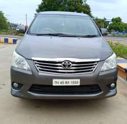 Toyota Innova 2.5 V 7 STR