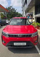 Mahindra XUV300 W4