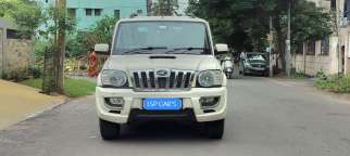 Mahindra Scorpio VLX SE