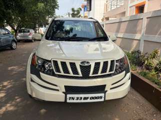 Mahindra XUV500 W8